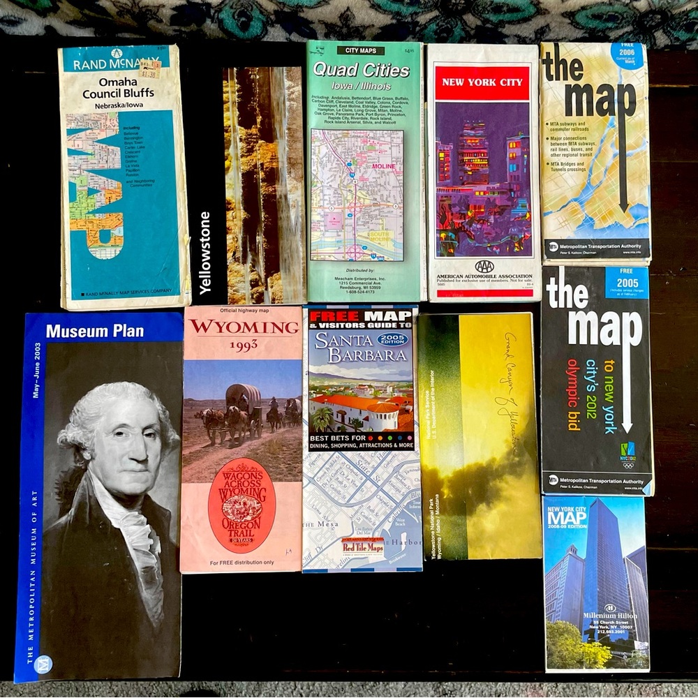 MAPS! 🗺️ 11 random maps - decorating idea?